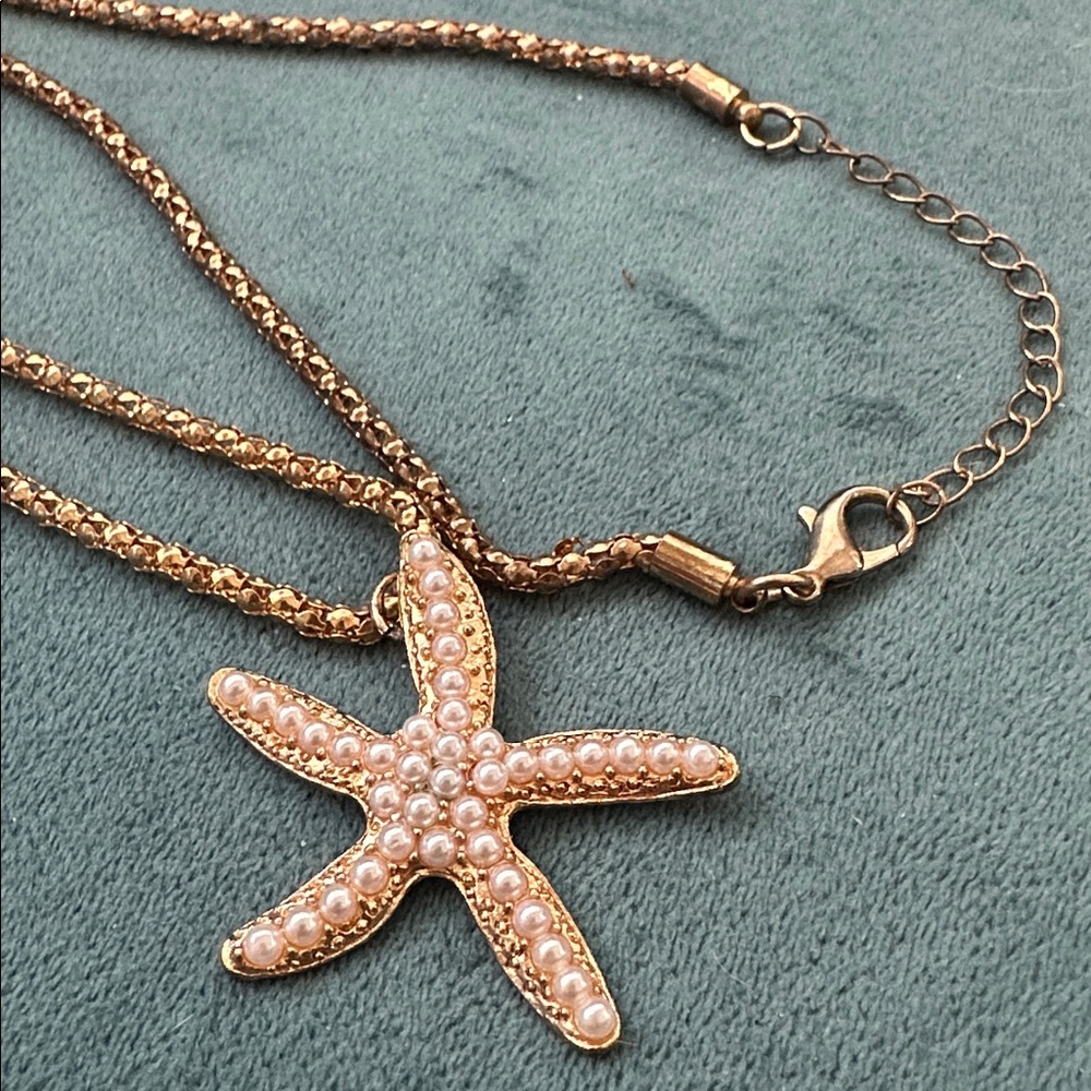 Elegant Gold Starfish Necklace